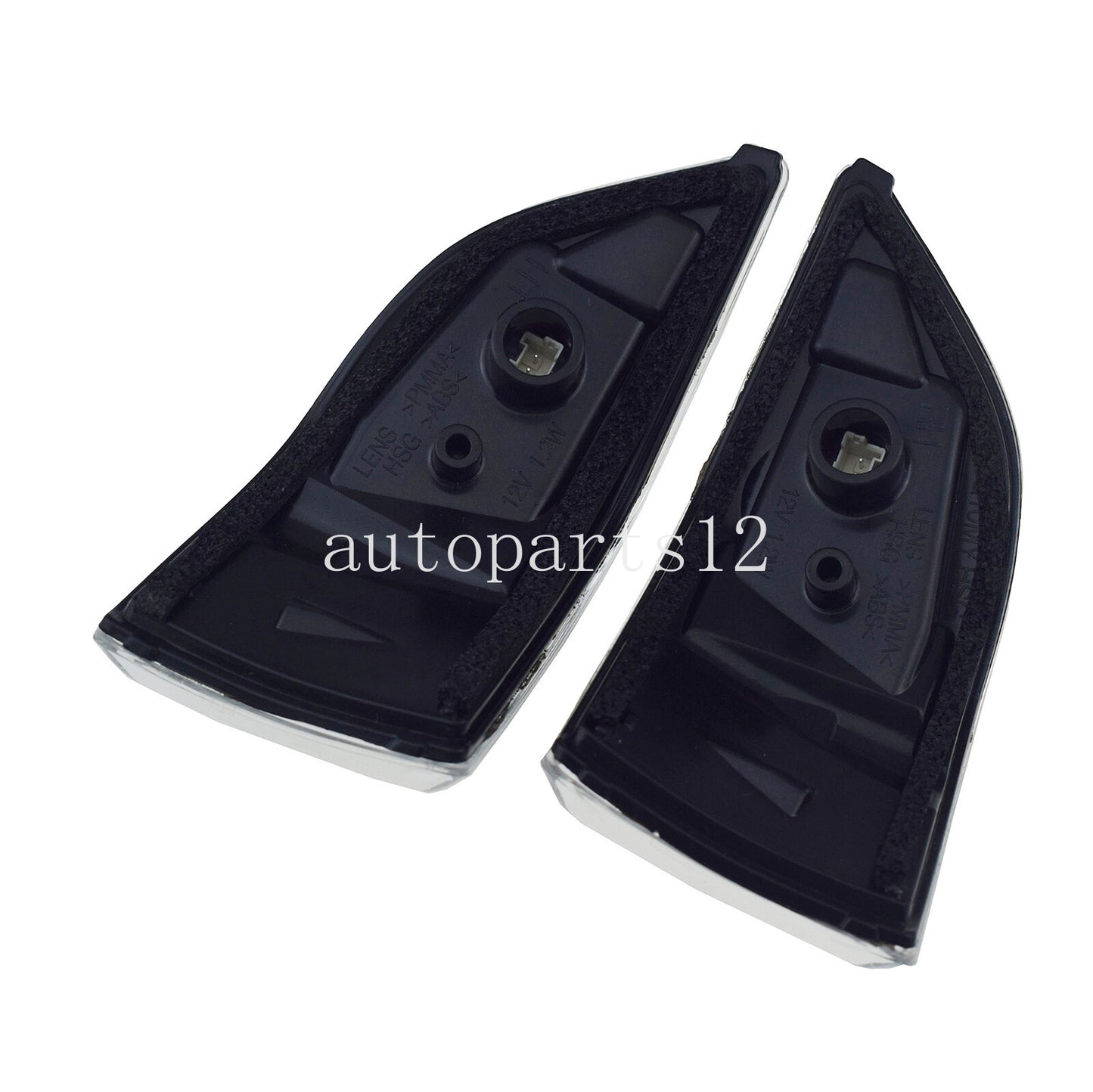A pair of turn signals on the left and right side mirrors are applicable to the for Kia Sedona 2010-2014.