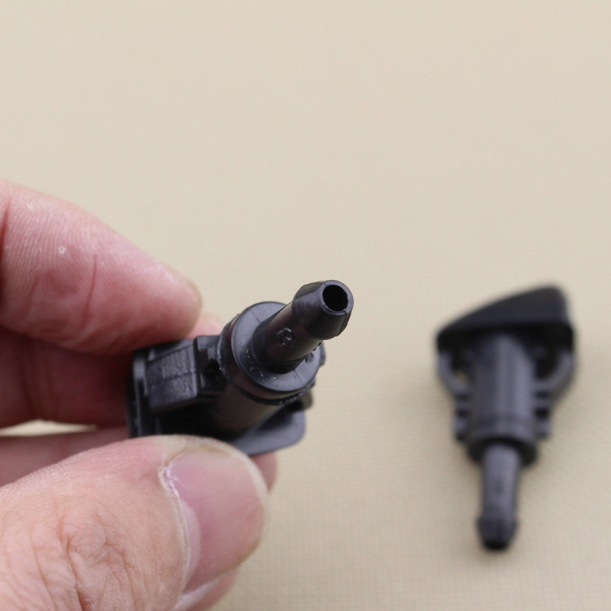 new windshield washer nozzle jet engine suitable for Jeep compasses, for Chrysler 300, for Dodge for Ram 1500.