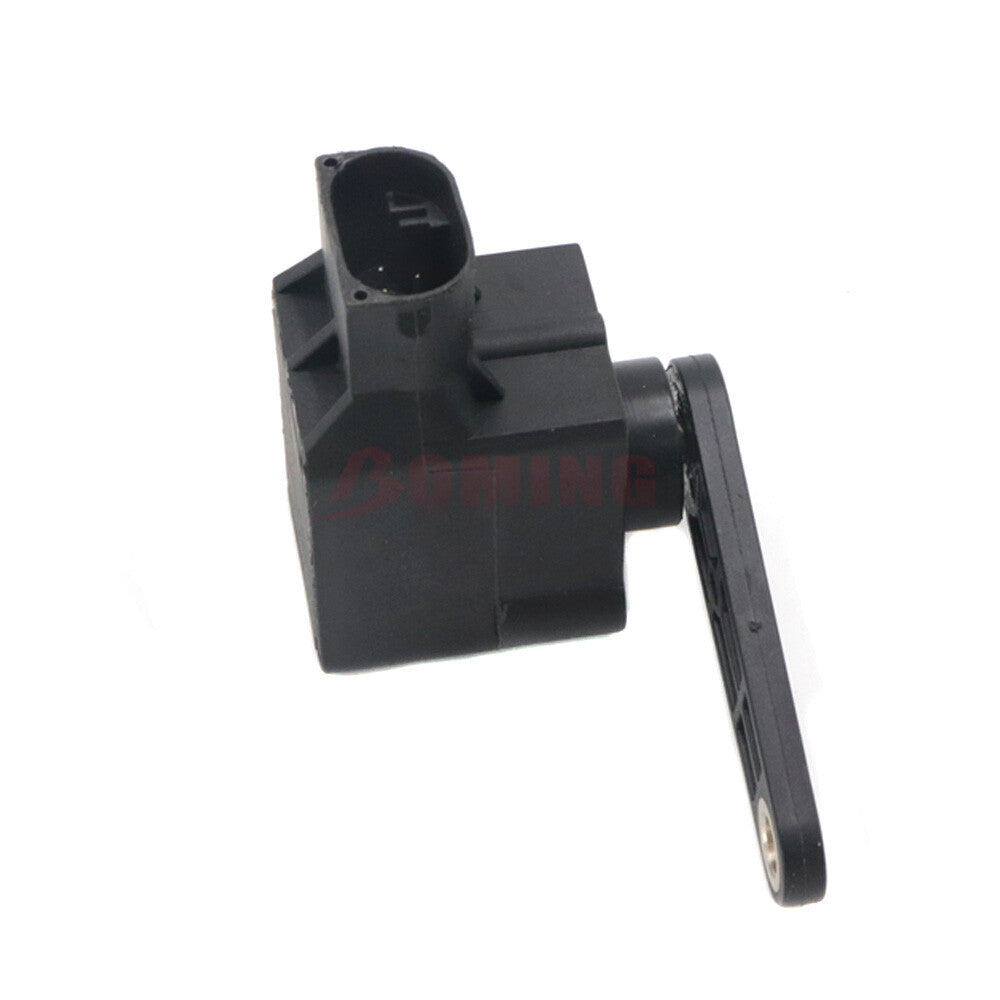 Suspension height sensor 0105427717 is suitable for Mercedes-Benz W220, W211, W203, and W215 models.