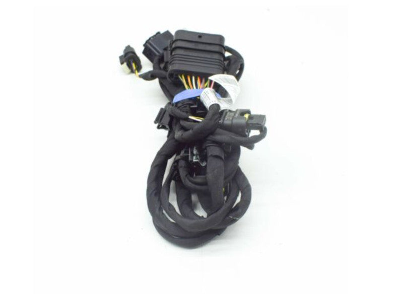 1675405633 is a wiring harness for the parking sensor in the bumper of a for Mercedes-Benz W167 GLE GLS.