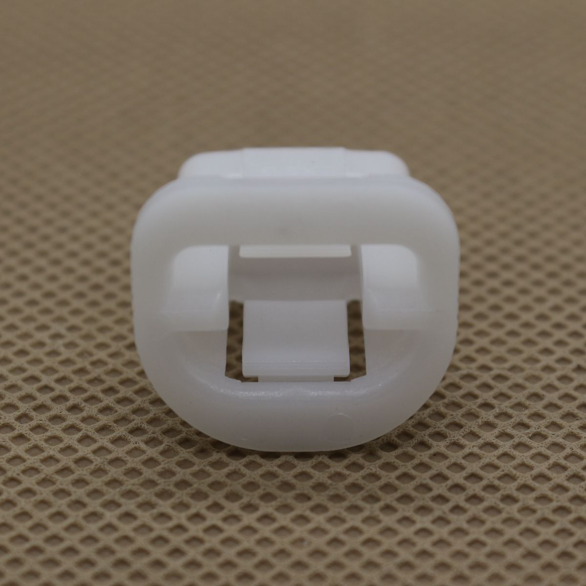 NEW 20Pcs Instrument Panel Glove Compartment Clip for Toyota 90467-14023