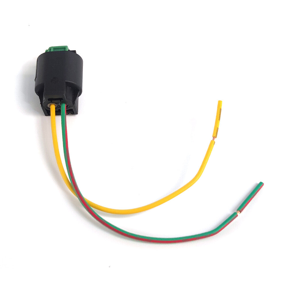 Coolant level sensor with plug for BMW E46, E53, X5, E60, E65, E90, X5, E70, E71, E72, Z4