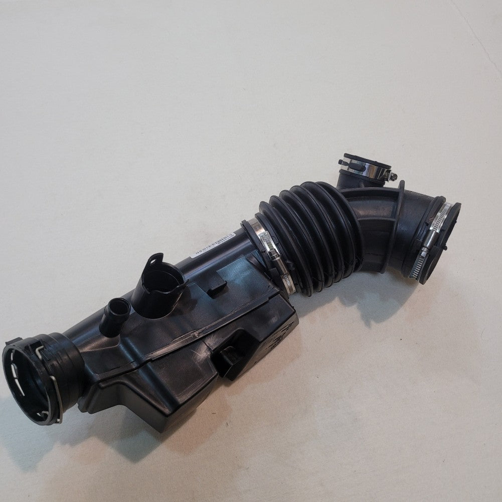 Engine Air Cleaner Filter Outlet Tube for BMW X3 G01 2018-24