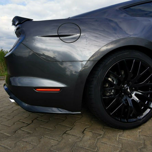 LED rear bumper side marker lights, white/red smoke lights, suitable for 2010-14 for Ford Mustangs.