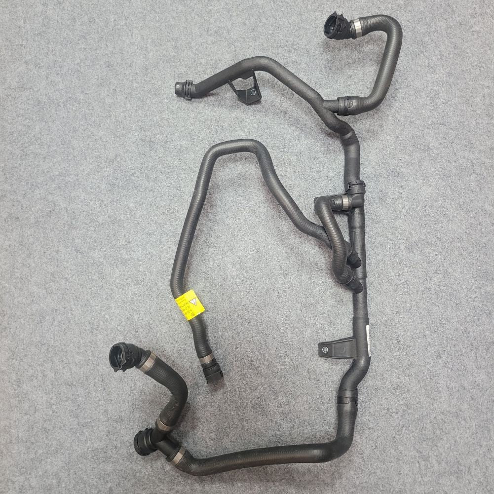 Heater Return Pipe Thermostat Hose for BMW E90 E91 06-12