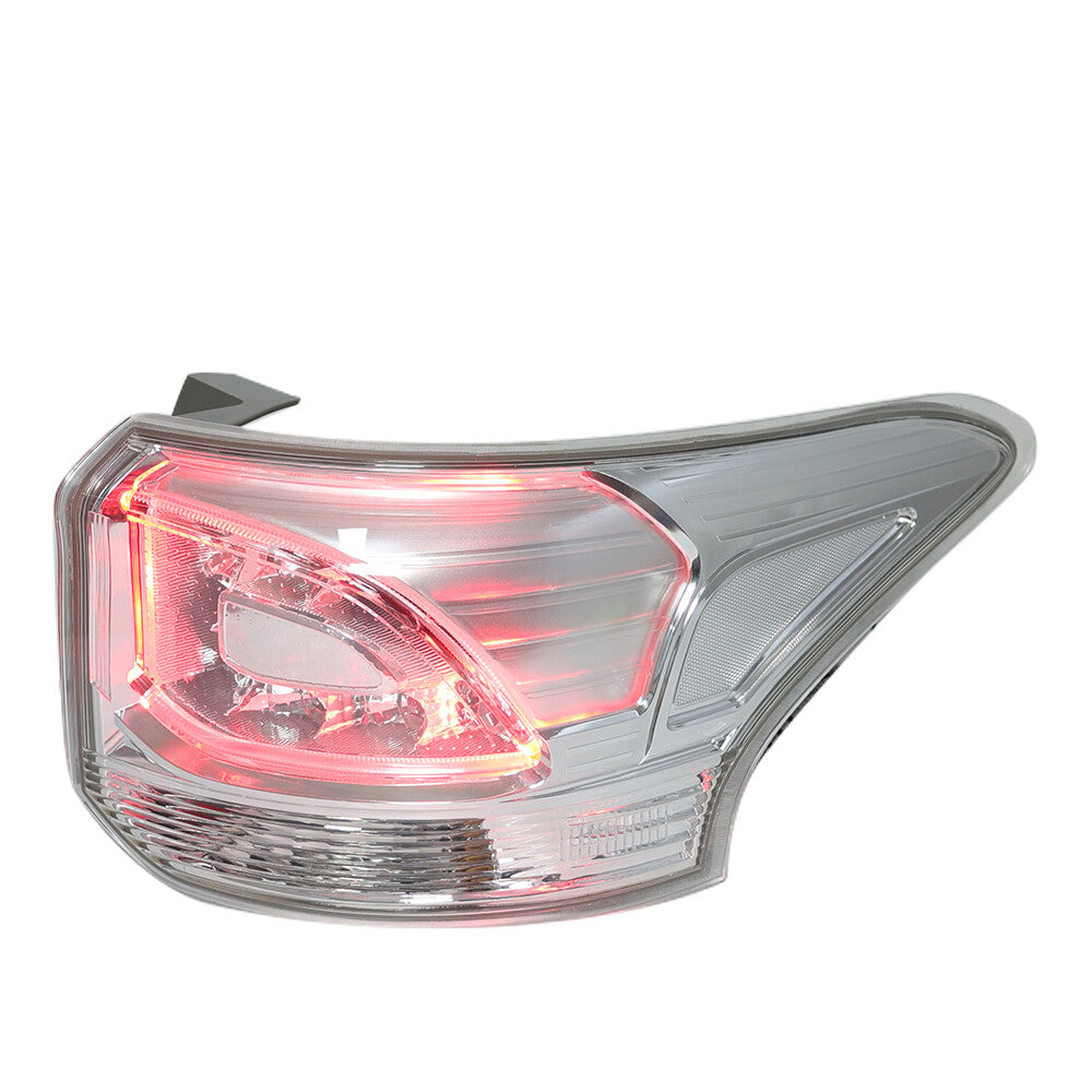 Für for Mitsubishi Outlander 13-14 Rücklicht Heckleuchte Rückleuchte Rechts 8330A789