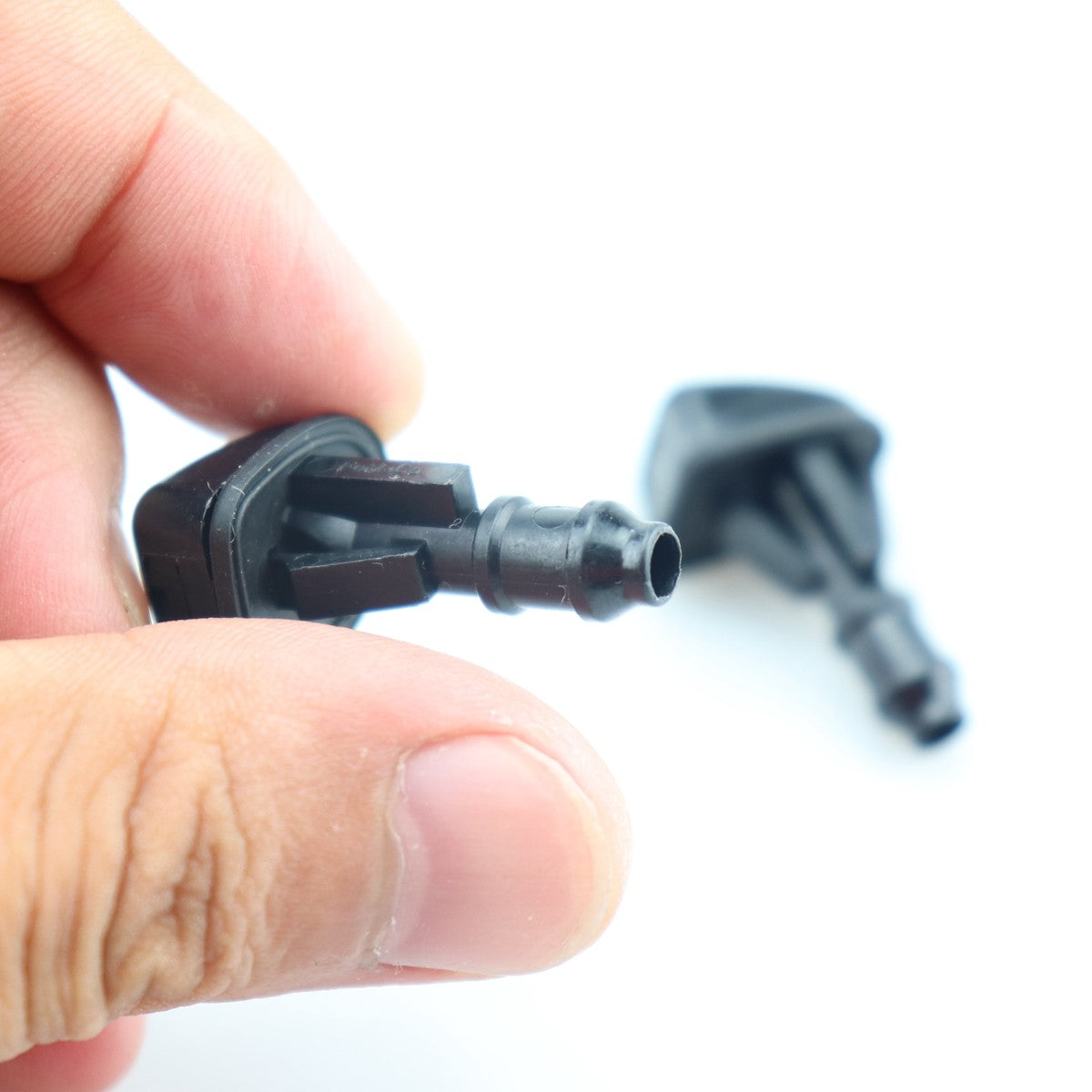 Suitable for windshield wiper spray nozzles for 2008-2012 for Ford Escape 2-piece set.