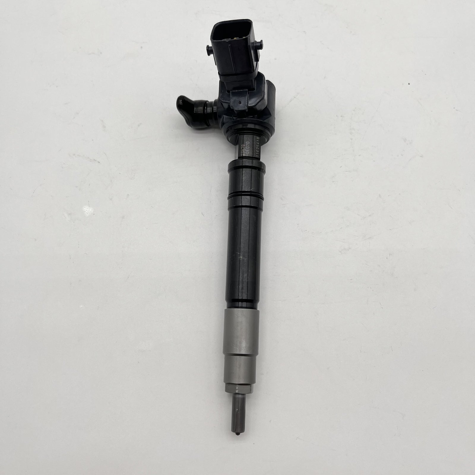 Fuel Injector Assembly 23670-0E070 23670-09460 for Toyota Hiace Hilux 2.5D