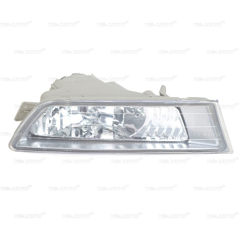 The left front bumper fog light is suitable for Honda Odyssey 2002, 2003, and 2004 models.