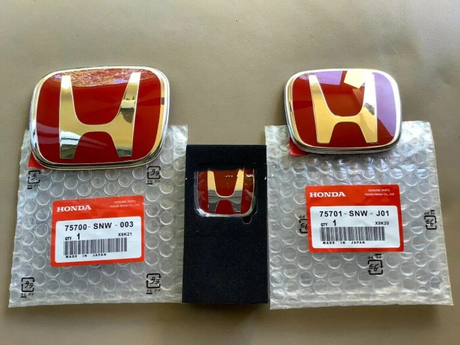 3 x Front and rear turn badges with red H emblems suitable for Civic 4Door 2006 - 2015