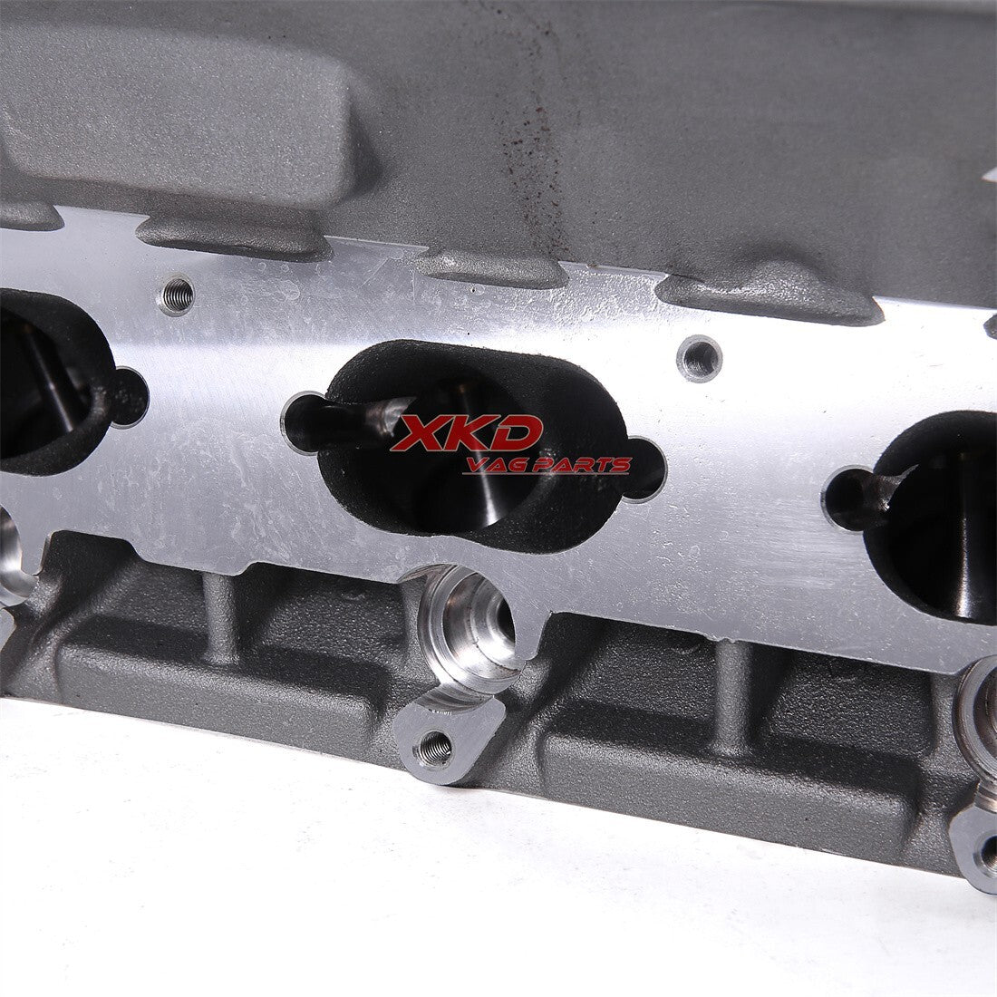 Cylinder head and valve kit suitable for Volkswagen for Golf , for Jetta , for Tiguan CCZA CCTA 06H103064M