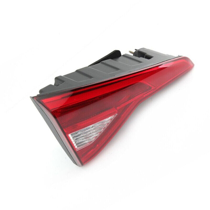 The rear brake light is integrated into the taillights and is suitable for the for Hyundai Sonata 2015-2017.