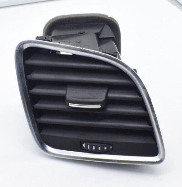 for Audi Q3 front interior dashboard right-side fresh air grille ventilation unit 8U2820902