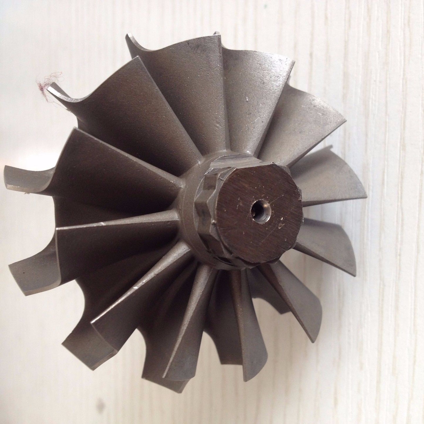 TD07 63X74.2 mm 12 Blade Log Bearing Turbine Turbine Shaft and Wheel/Turbine Wheel