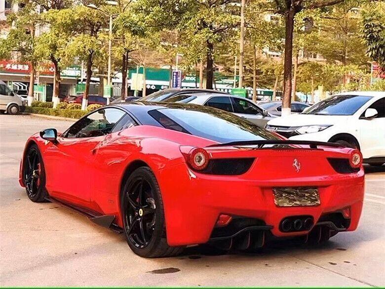 Carbon fiber boiler wings are used in the for Ferrari 458 Italia Spider (2010-2015).