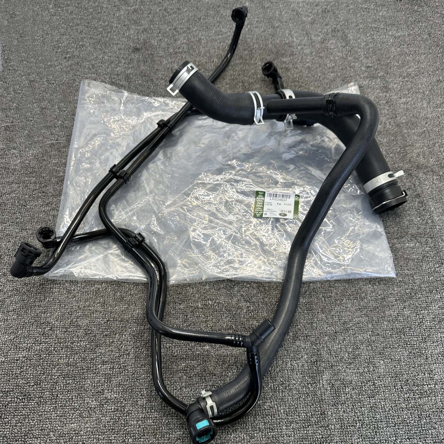 for Land Rover Upper Radiator Coolant Hose LR034637 Range Sport Discovery