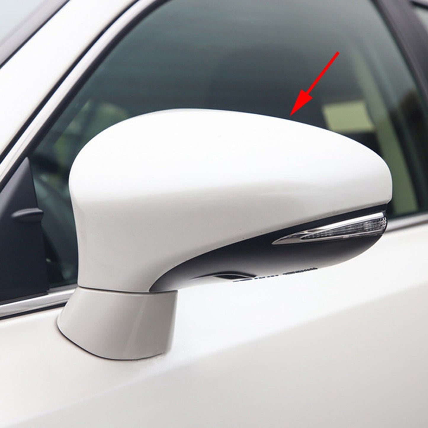 White right-side mirror cap for 2014-2018 for Lexus IS, XE30, IS250, IS300h, and IS350 models.