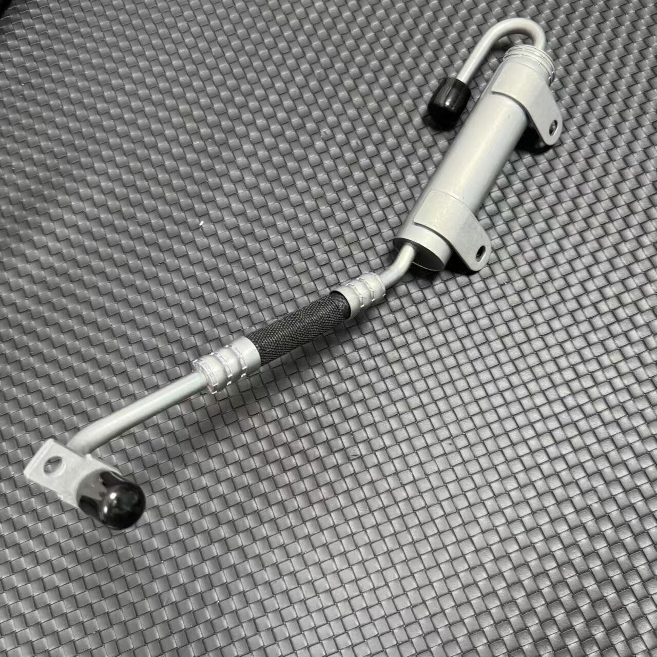 8K0317823B Oil Filter Oil Pressure Line for AUDI for A4 B8