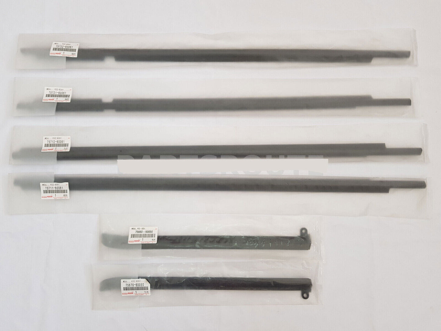 for Toyota for Land Cruiser Prado GX470 03-09 QuarterDoor Belt Moulding Black6