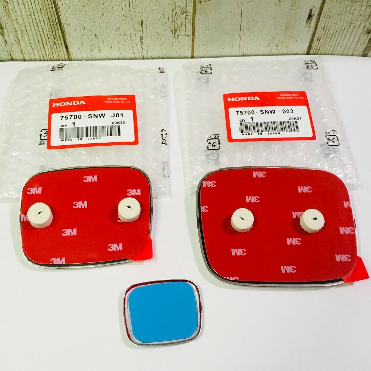 06-15 for Civic 4DR Sedan JDM, red H badges on front and rear steering wheels; 09-11 Fit (Jazz)