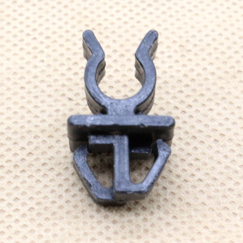 Range hood mounting clip 95073074 is compatible with for Chevrolet Malibu and for Buick Encore.