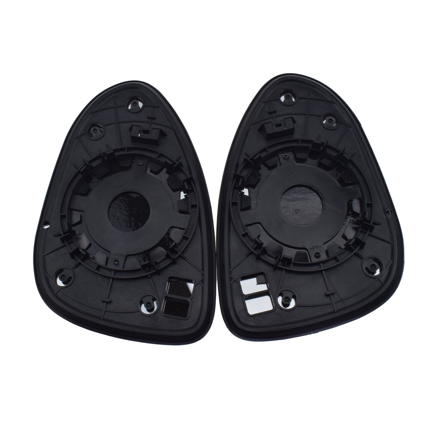 A pair of left and right mirror glass panels are suitable for Chevrolet Aveo 2011-2018 1.6L L4