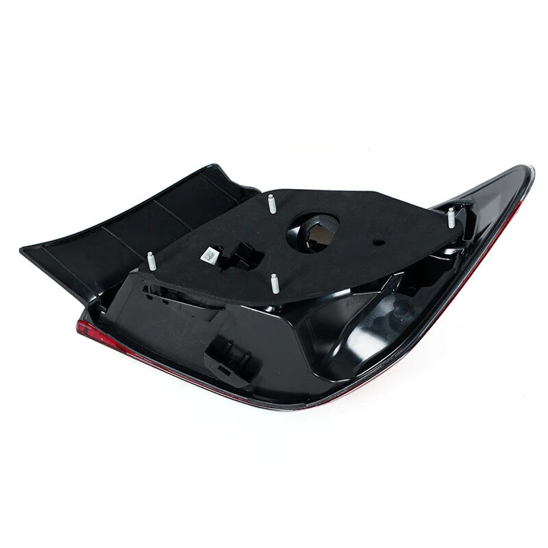 The left outer taillight and rear brake light are applicable to for Toyota for Camry models from 2015, 2016, and 2017.
