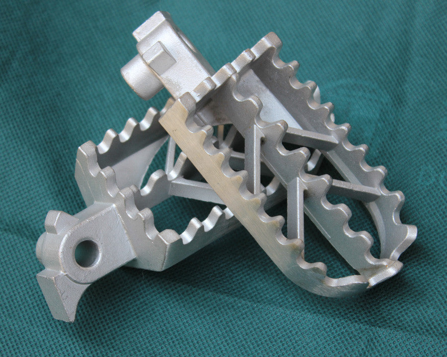 Stainless Steel Foot Pegs Rests for Honda CRF50 70 CRF100 SSR SDG DHZ Thumpstar