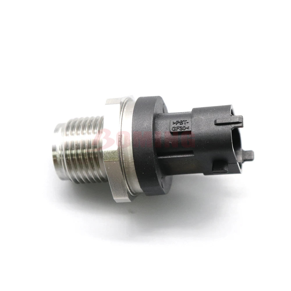 0281002708 Fuel rail pressure sensor for Toyota Aris Luna compact 1.4 D4D