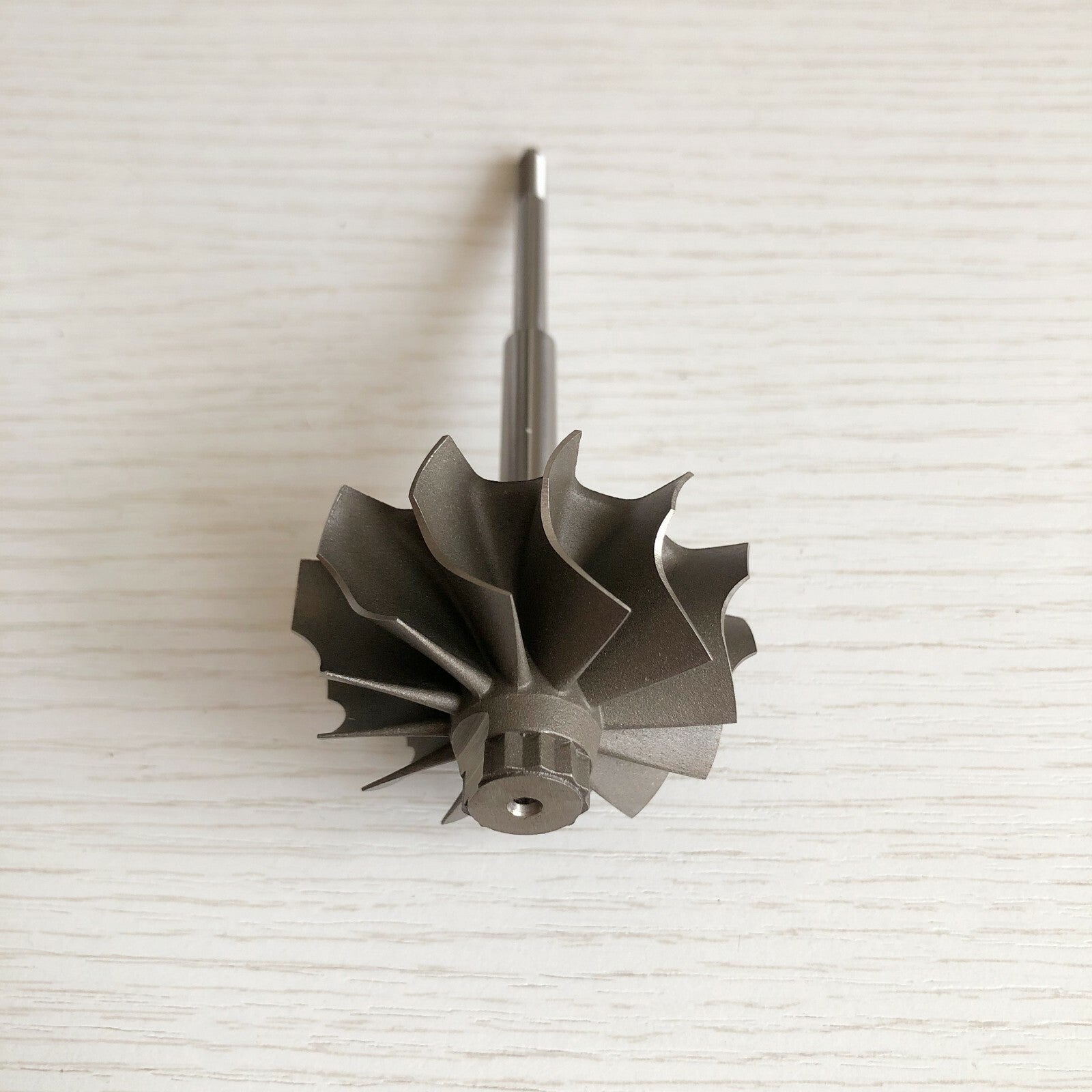 TD04H 44.2/52 mm 12-blade turbine wheel/turbine shaft and wheel