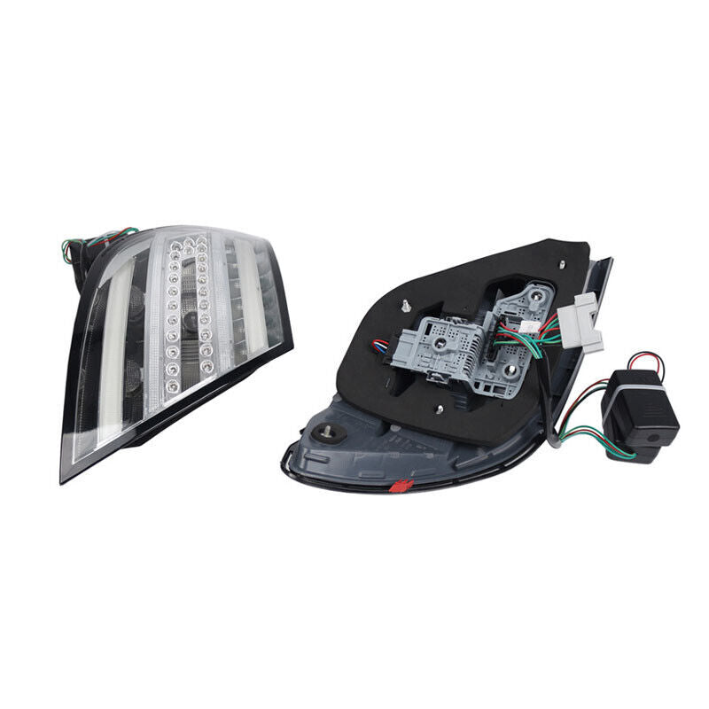 1 pair of LED left and right rear taillights suitable for 2011-2014 for Mercedes-Benz C-Class W204.