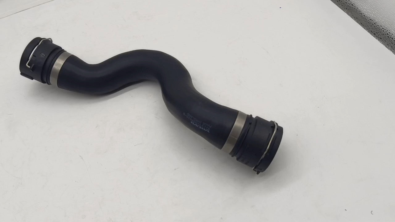 Radiator Coolant Hose for Volvo V60 S60 S80 XC60 S80L XC70 V70 32249280 B6304T4