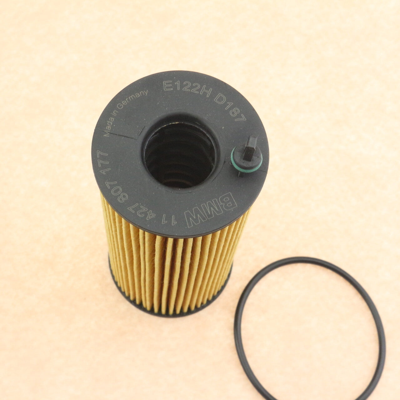 Fit for BMW X1 X3 X5 X6 E81 E87 E90 E91 2.0L 3.0L 4.4L Oil Filter 11427807177