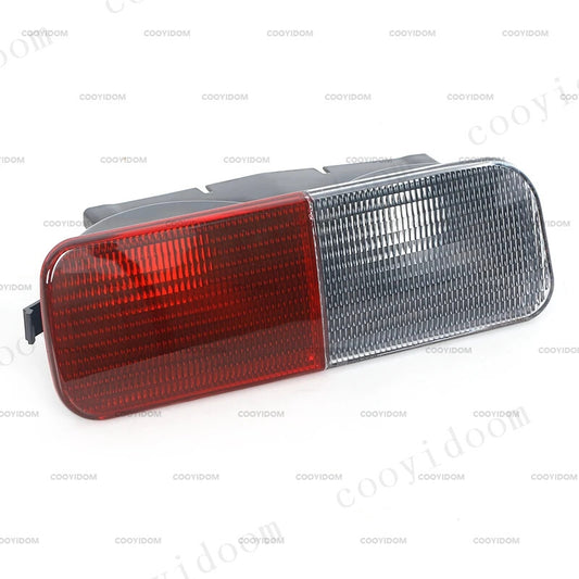 A pair of rear bumper reflective brakes are suitable for Land Rover Discovery 2 XFB000720 XFB000730