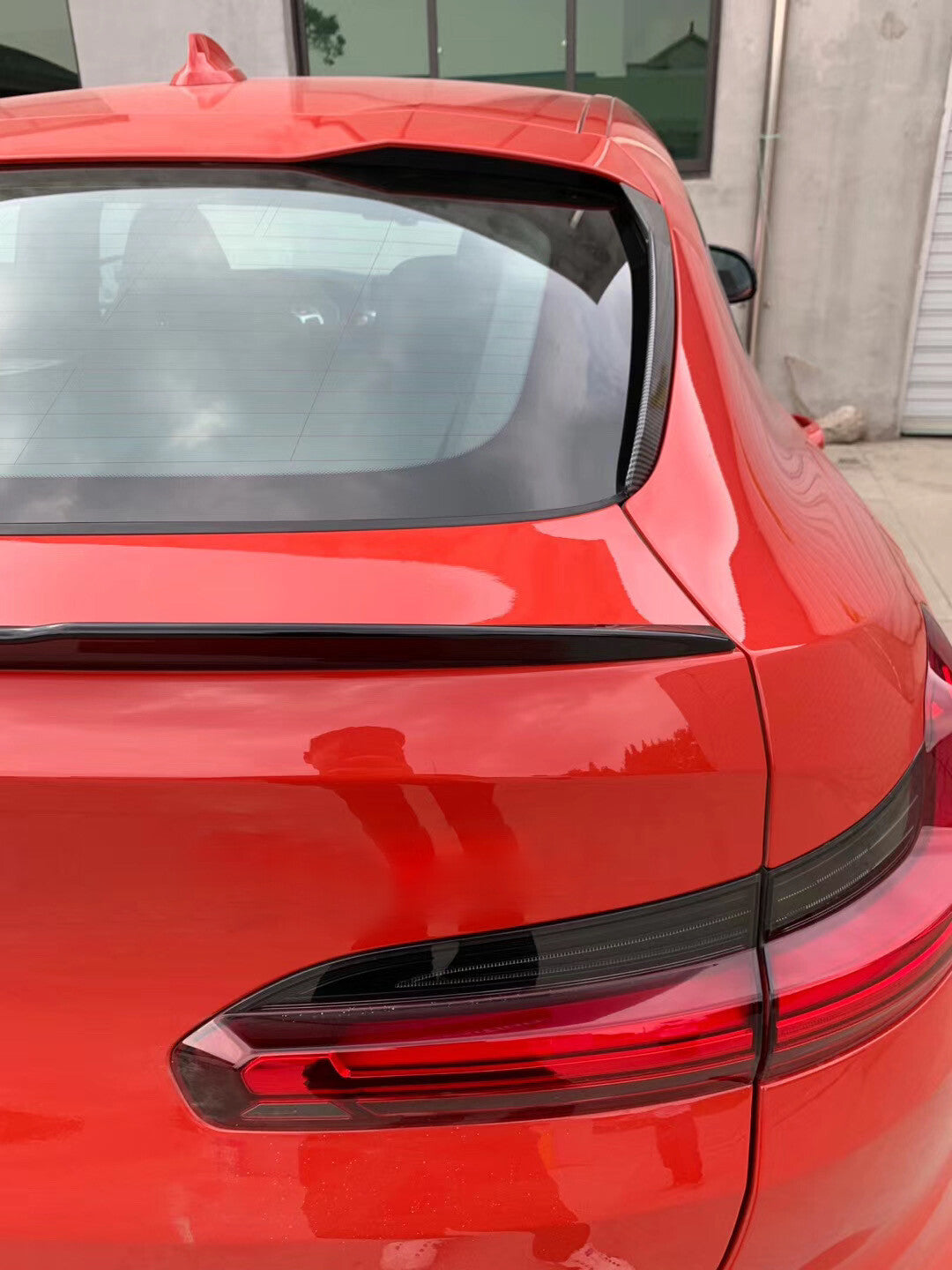 Fit for BMW X4 G02 19+ Carbon Look Rear Window Fins Side Spoiler Flaps Wing Lip