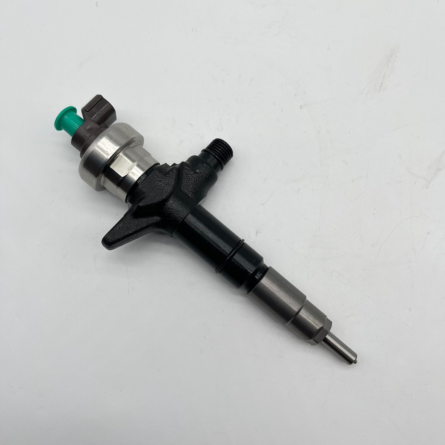095000-6980 Fuel Injector for Isuzu D-Max 4JJ1 3.0L Engine 2007-2021 8980116043