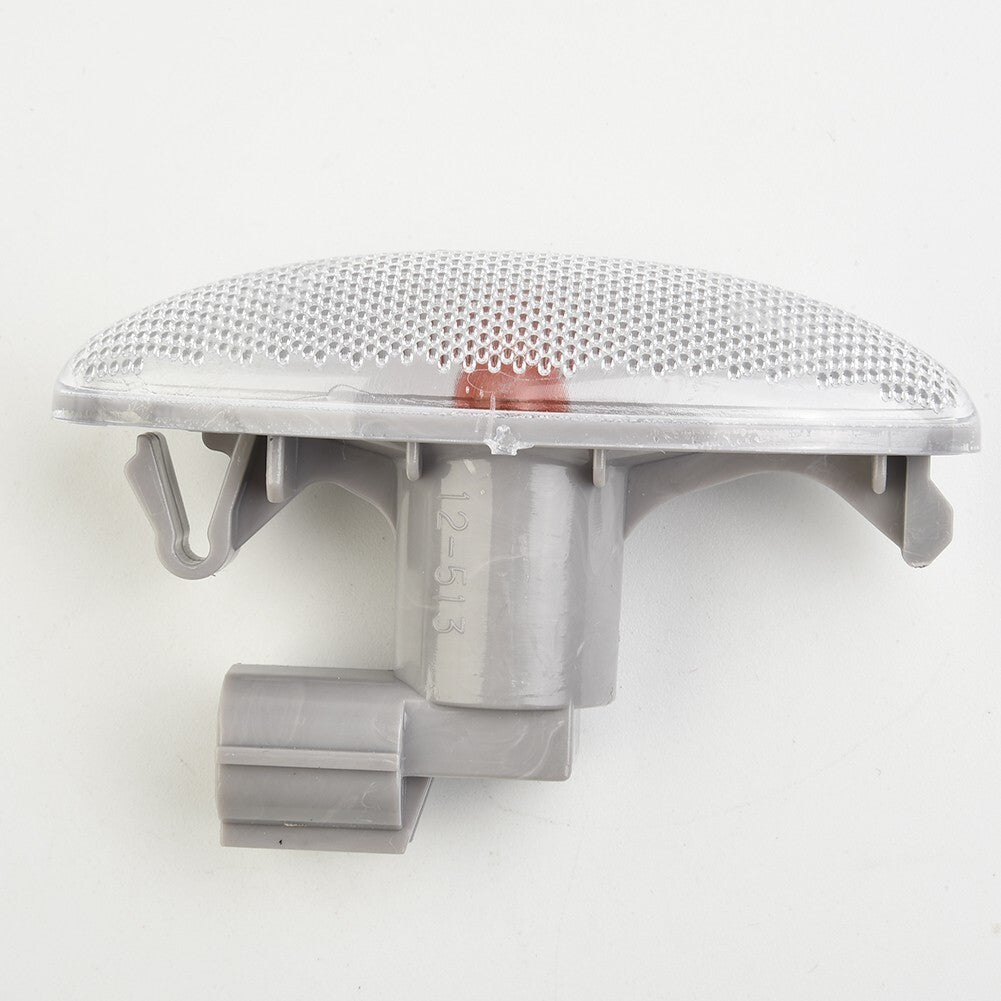 One set of 12V turn signals suitable for Toyota 12.2005-03.2011/RAV4 01.2006-02.2009