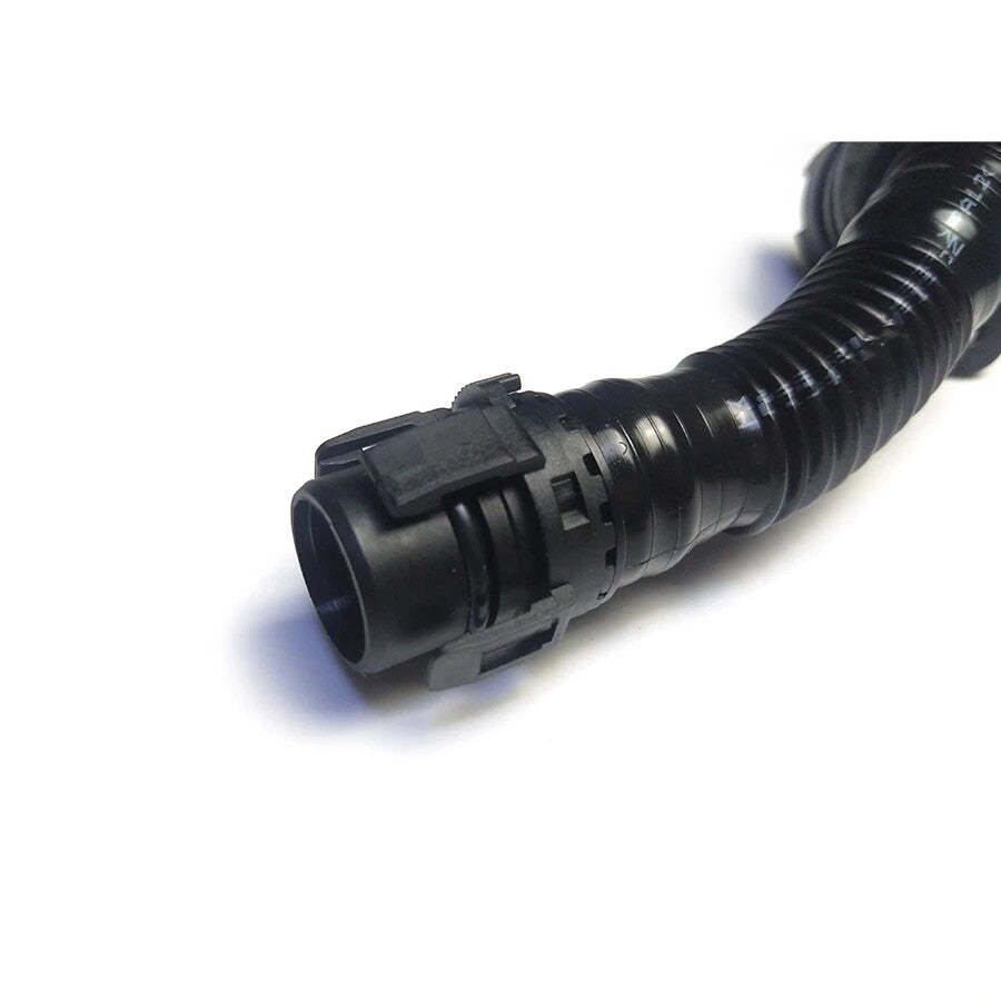 Crankcase breather hose suitable for BMW E82, E9X, F15, F16, 135i, 335i, 640i, 740i, X5, X6 3.0L