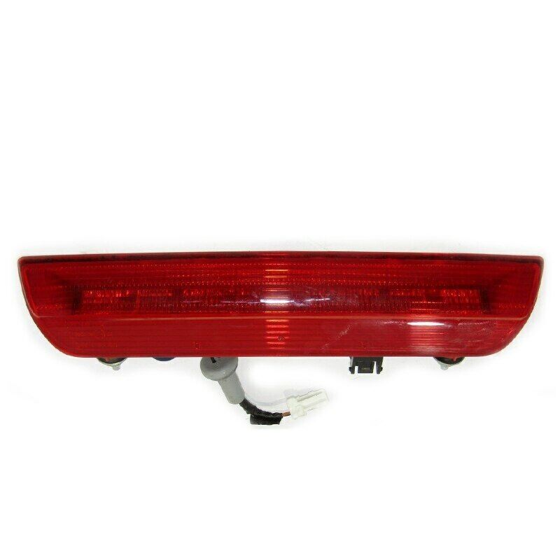 The third rear brake light is a high-mounted brake light/stop light applicable to for Nissan Rogue 2014-2016.