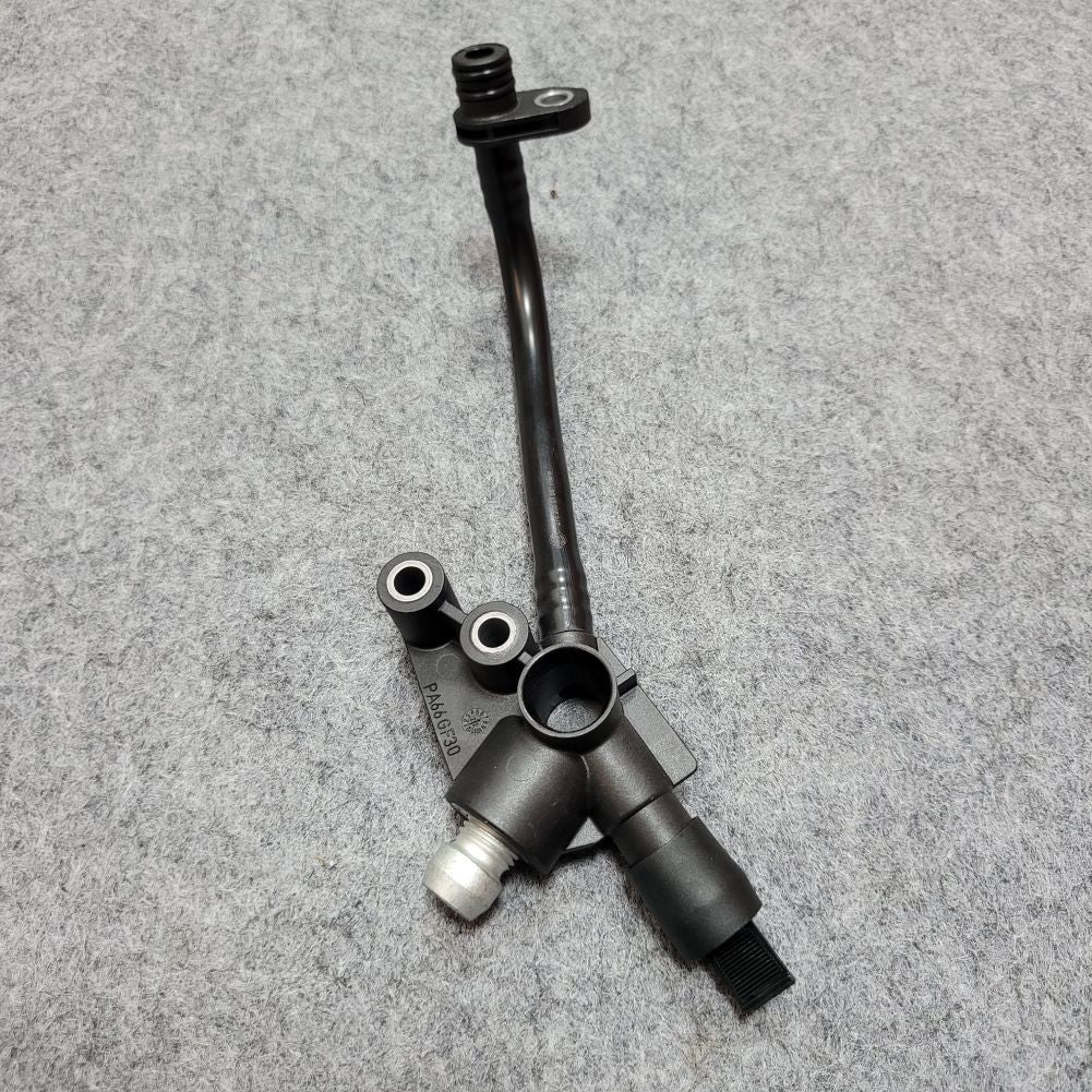 Turbocharger coolant hose suitable for Mercedes-Benz S550 CLS550 2012-2018