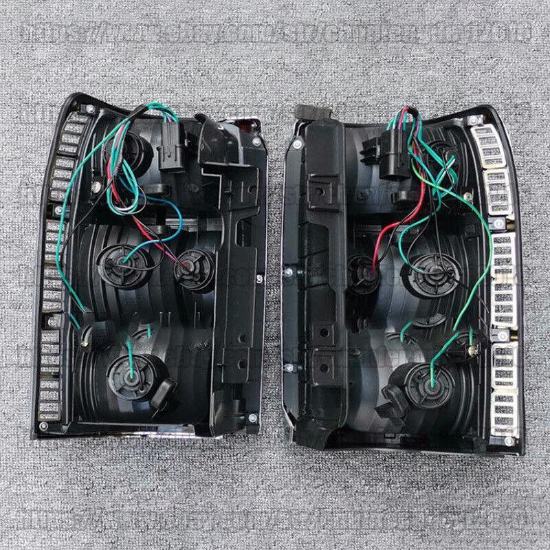 2PCS Rear Lights for MITSUBISHI Pajero V32 V31 Tail Lamp 1991-1999 Red Black