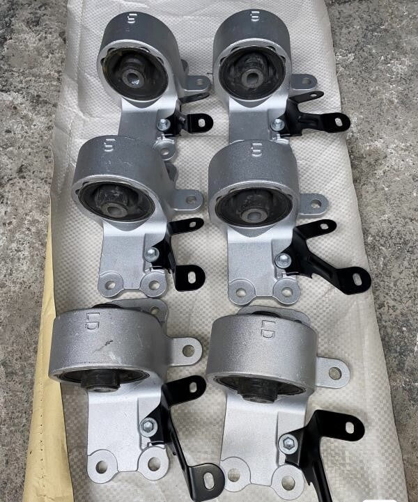 for Toyota for Camry 2018-2024 OEM Left Engine Mount Insulator 12372-F0010