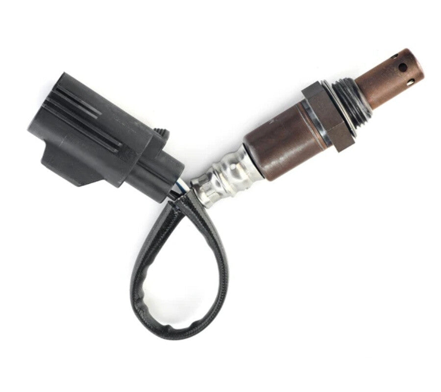 A new upstream oxygen (O2) sensor is compatible with for Land Rover LR3 and for Land Rover for Range Rover Sport MHK500840.