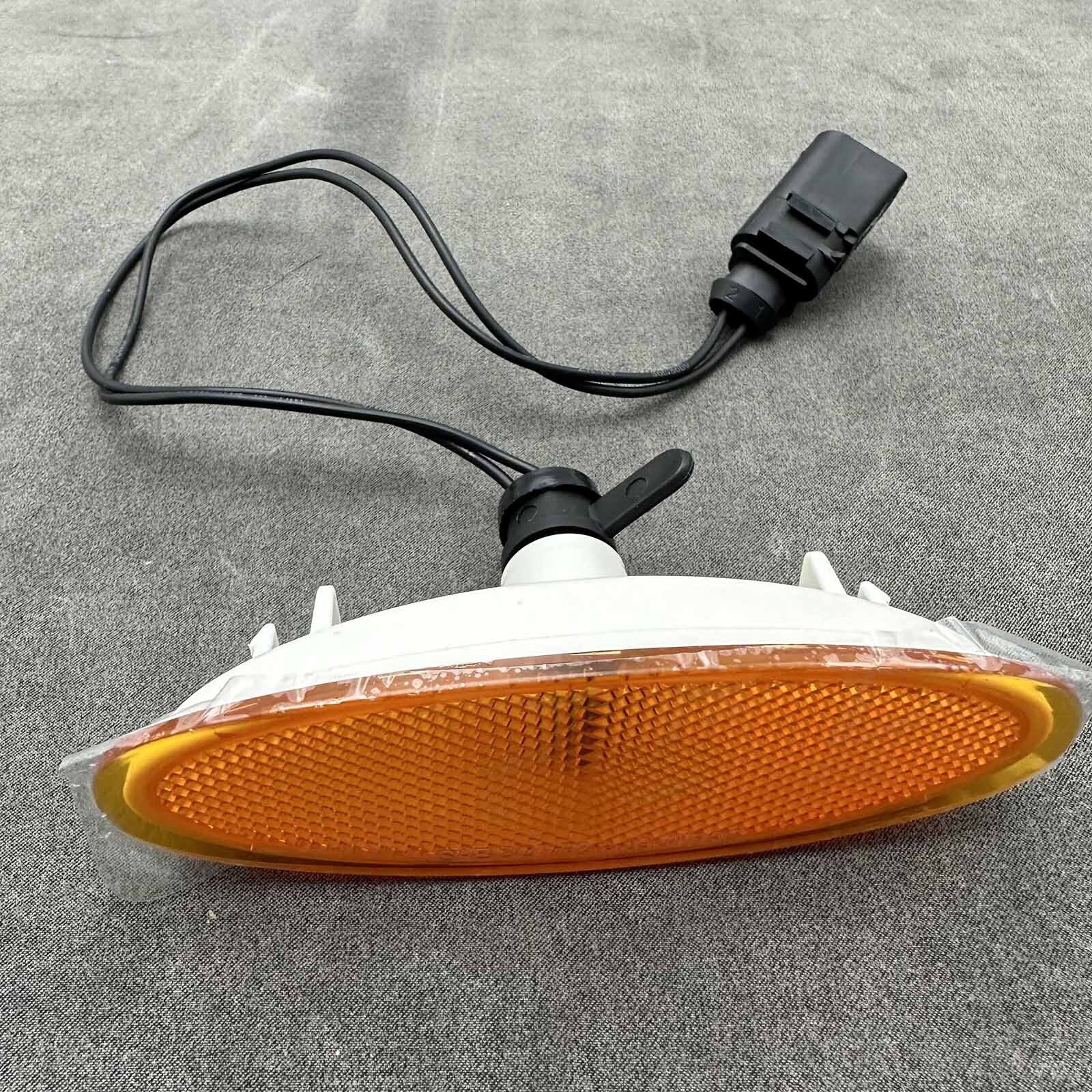 Spur Front Bumper Left or Right Marker Light for Bentley GTC Flying