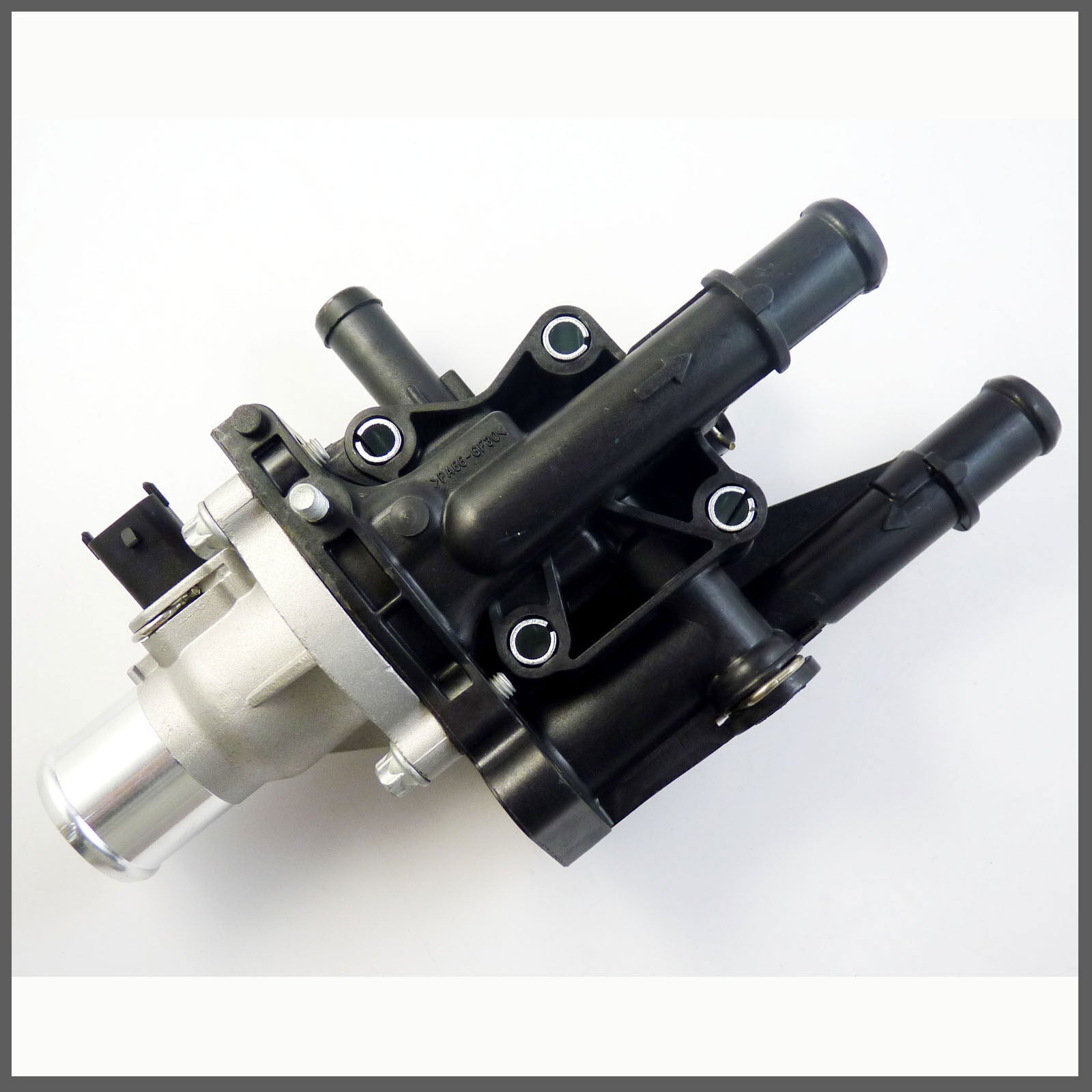 For 2012-2014 GM for Chevrolet SONIC 1.8L 55579951 55577284 New THERMOSTAT HOUSING