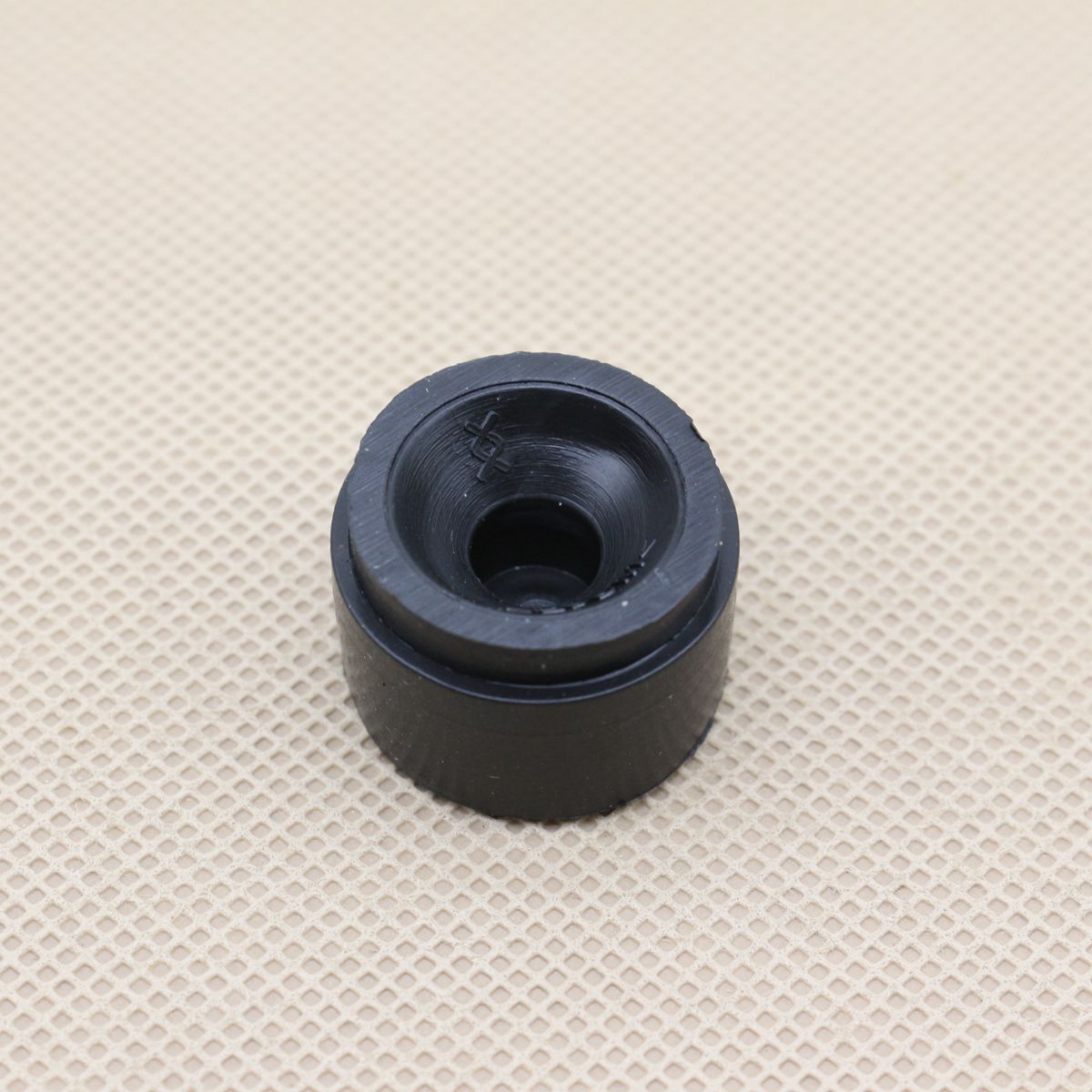 Engine hood mounting cushioning rubber grommets, 23.5 mm, suitable for Audi for VW for Skoda 06J103226A