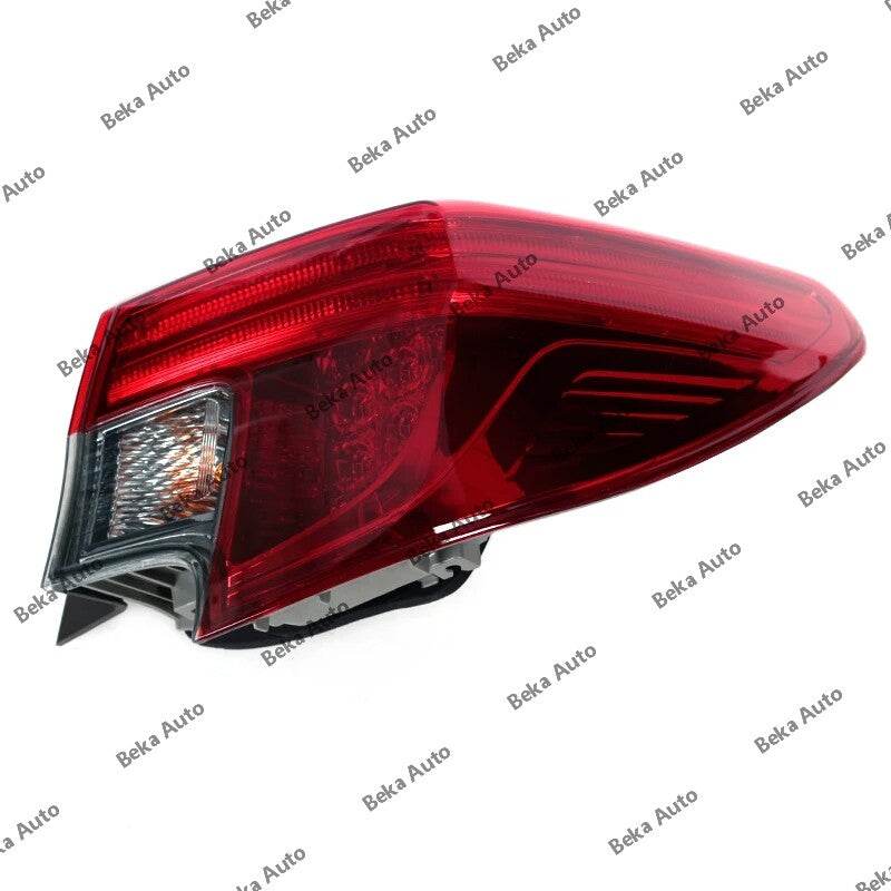 1 pair of rear outer taillights and brake lights suitable for Toyota Reiz 2013 2014-2017 Mark X.