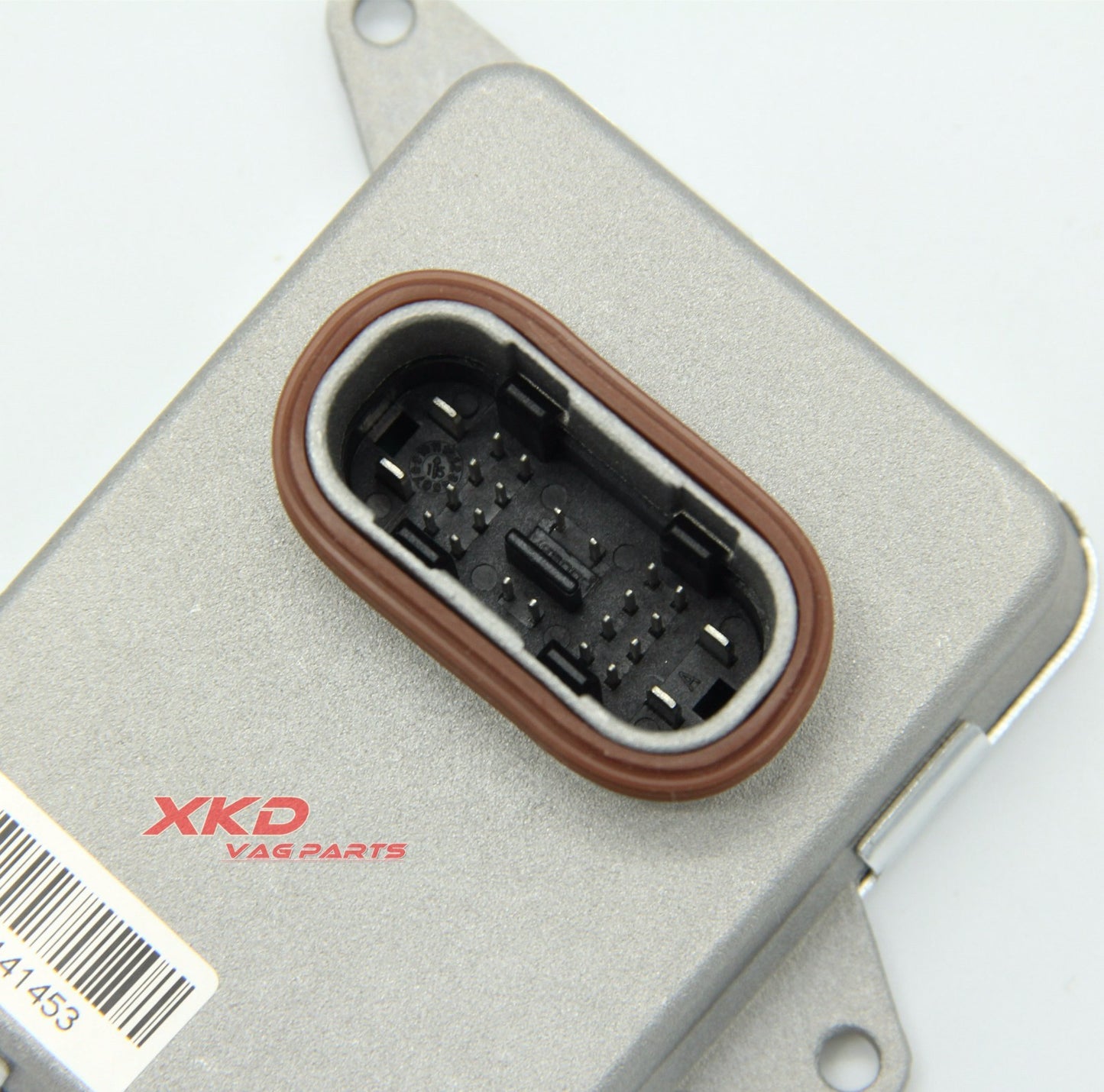 A kit of 2 xenon D3S bulbs and 2 ballast control units for Volkswagen for Passat 561 12-16