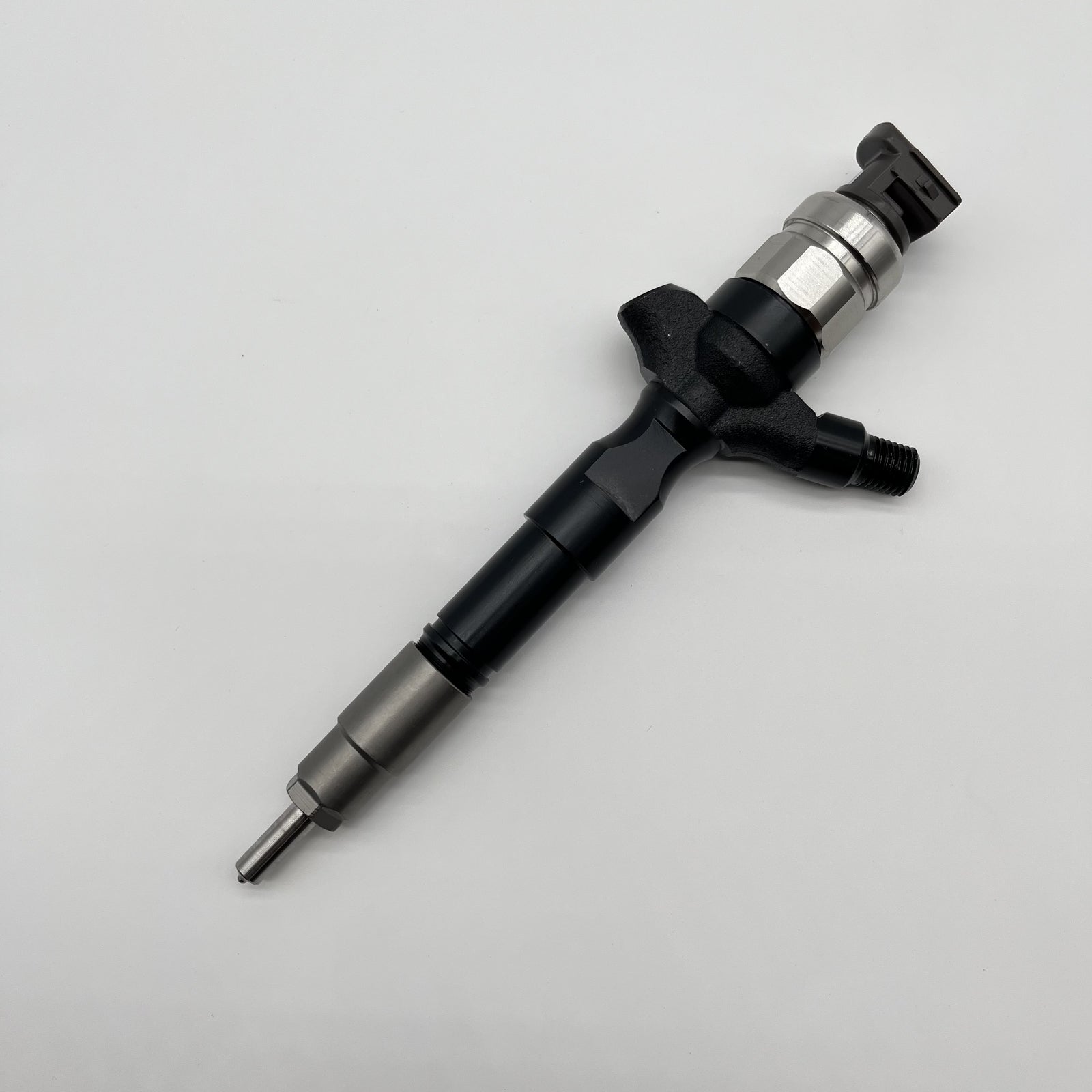 New 23670-30300 Diesel Fuel Injector 23670-0L010 for Toyota HILUX VIGO 2KD Hiace