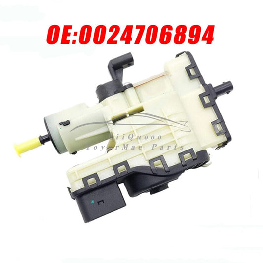 Diesel Emissions Fluid Urea Pump 0024706894 for Benz E250 E350 ML320 for Vw for Passat